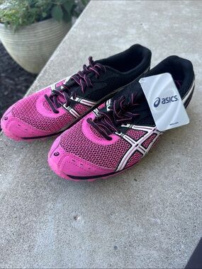 NWT ASICS Hyper - Rocketgirl XC shoes size 8 women’s